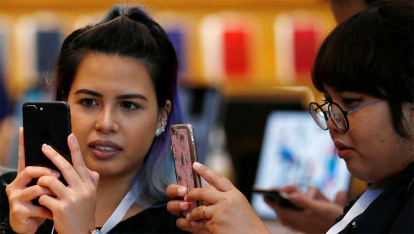 Apple makes software changes to avoid iPhone ban