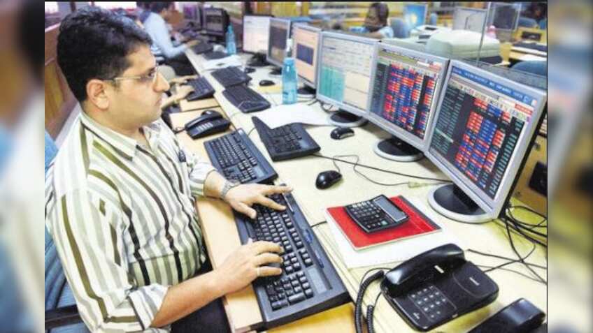 Share market closing: Sensex down by 272 points, Nifty dips by 90; check top gainers and losers