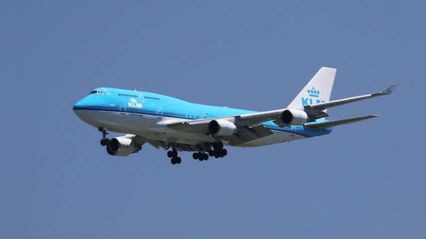 KLM introduces Whatsapp 'family updates' of flight status