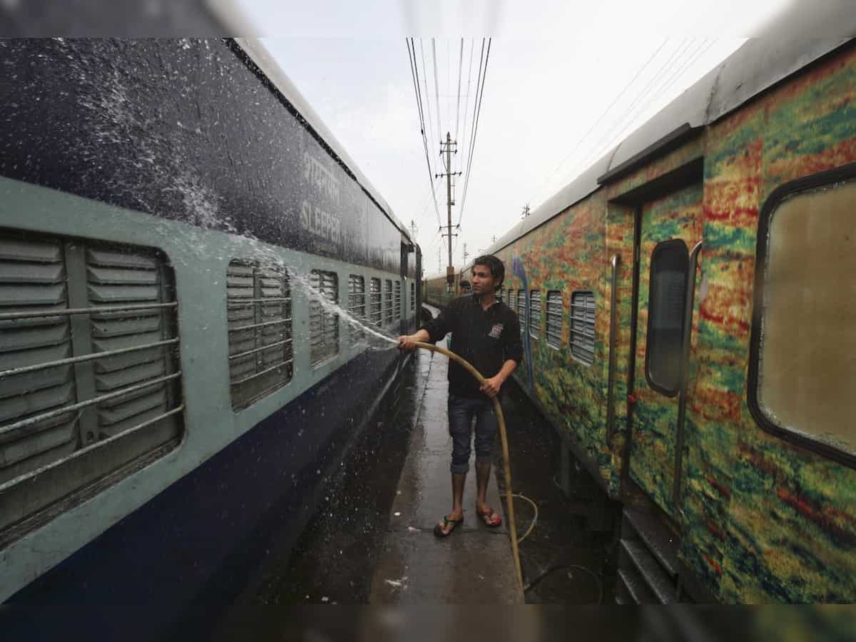 Railway Recruitment 2018: Apply for 868 vacant posts,