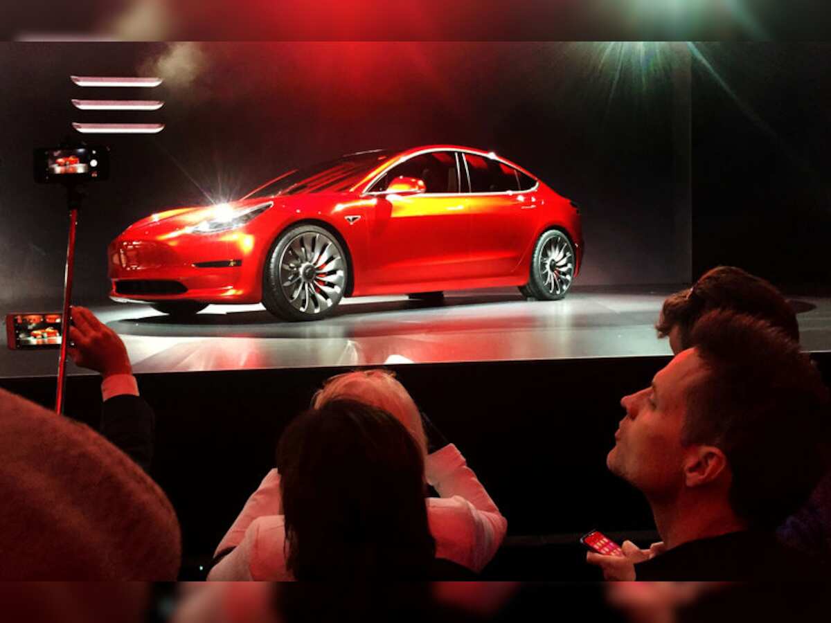 Tesla shares dive after Model 3 delivery falls