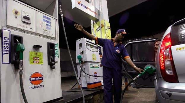 Good news for commuters! Petrol, diesel gets cheaper on Friday; check rates 
