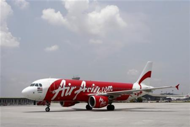 AirAsia offer: Book air tickets at Rs 999 on domestic routes, Rs 2,999 for international flights - Check routes and how to avail discounts, benefits