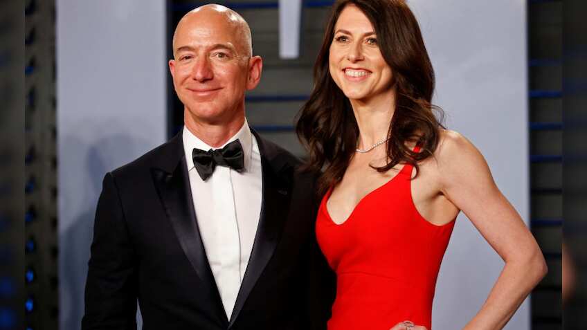 World`s richest man and Amazon founder Jeff Bezos and wife MacKenzie to divorce after 25 years of marriage