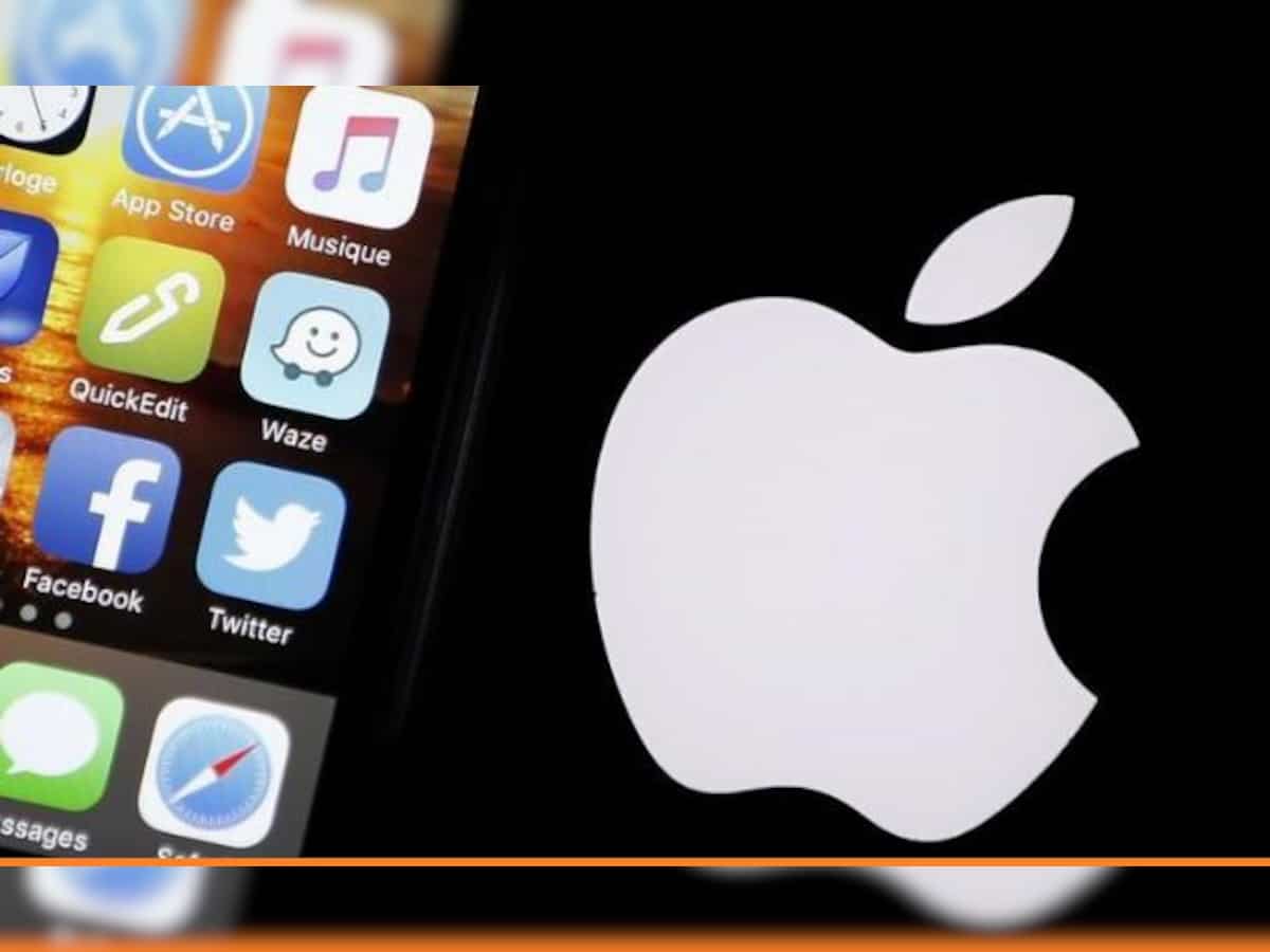 Apple hires Facebook critic on its privacy team