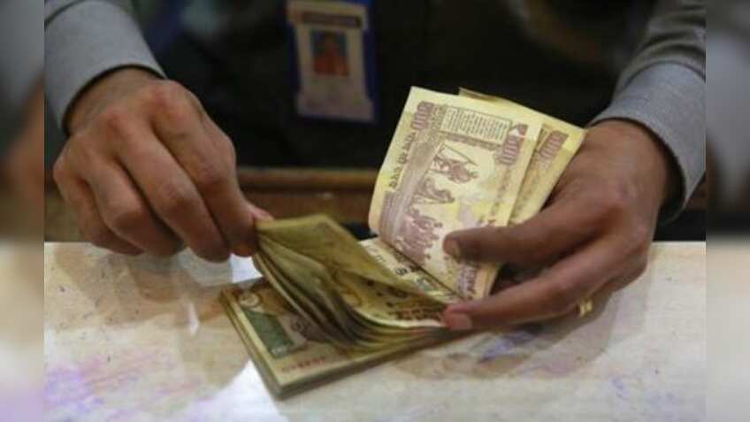 Fed announcement pulls Rupee by 7 paise against US dollar