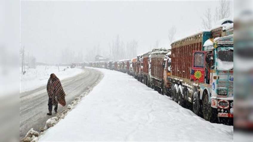 Jammu-Srinagar highway closed after avalanche hits Jawahar tunnel
