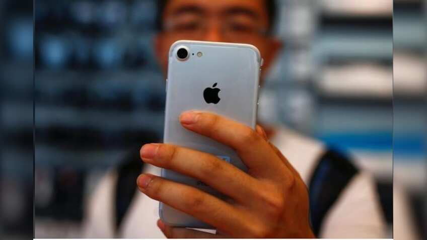 Apple asks iPhone users to share best photos on Instagram, Twitter with #ShotOniPhone hashtag 