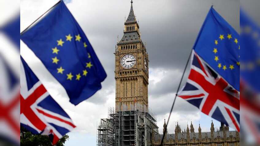 Protestors build border wall to act out potential Brexit unrest