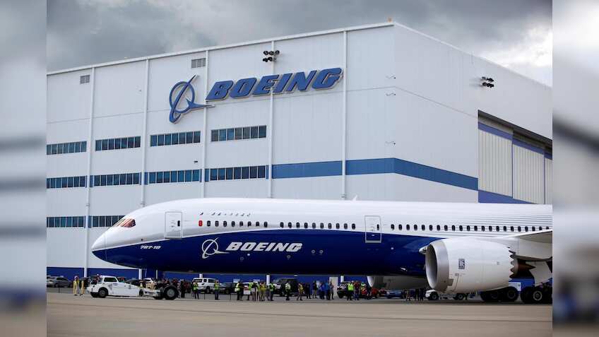 Boeing to decide in 2020 whether it will launch new mid-sized jet