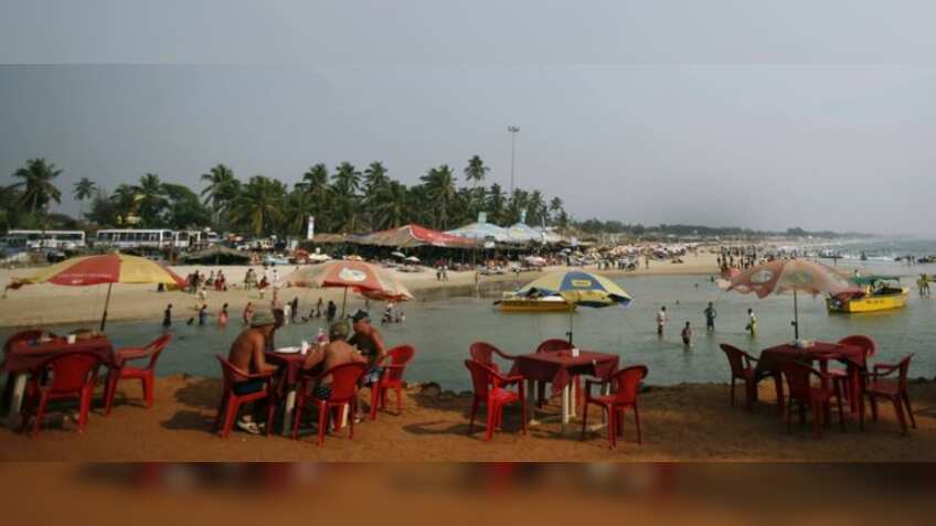 Beware! Rs 2,000 fine in Goa for drinking alcohol in public