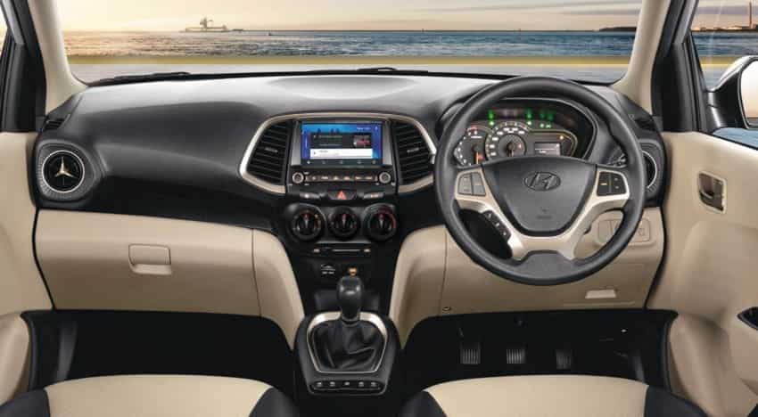 Hyundai Santro 2019: Interiors