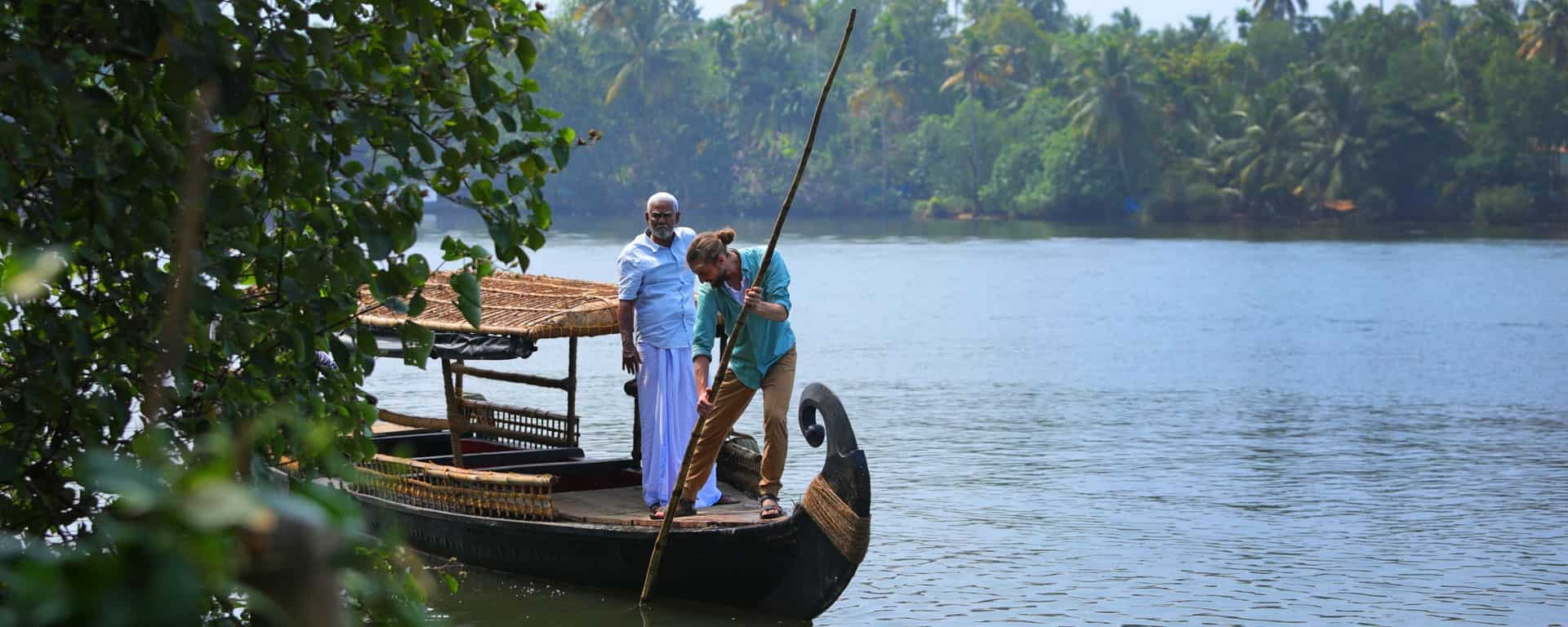 Kerala Tourism Revenue Crosses Rs 36,000 Crore | Zee Business