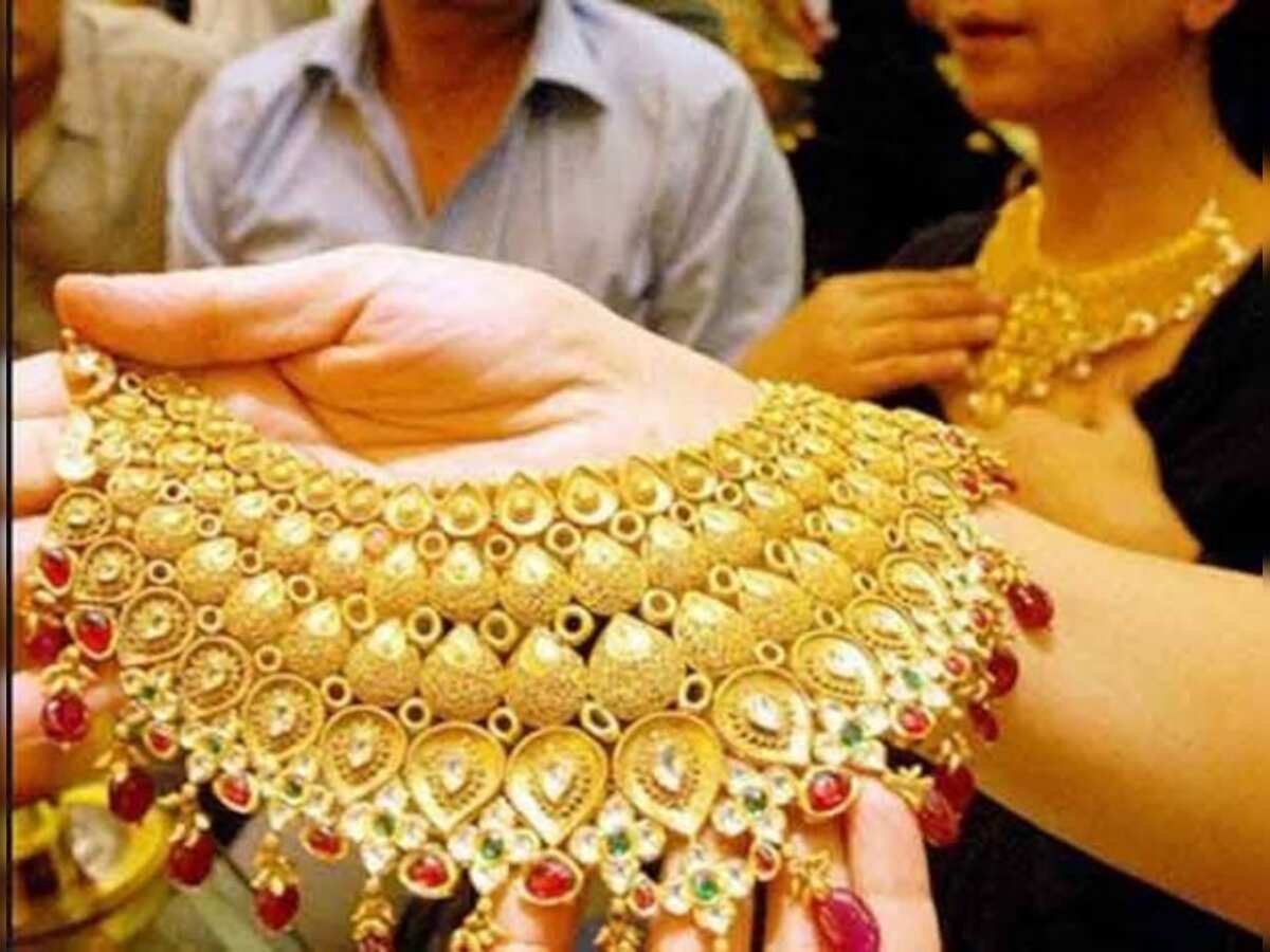 Money making idea: Should you buy Gold? 54%
