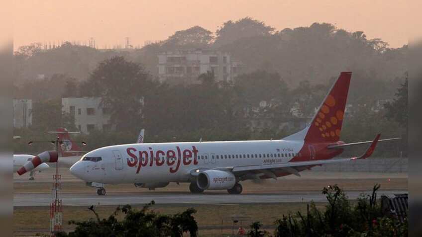 Passengers create ruckus as SpiceJet flight gets delayed due to runway closure at Delhi airport