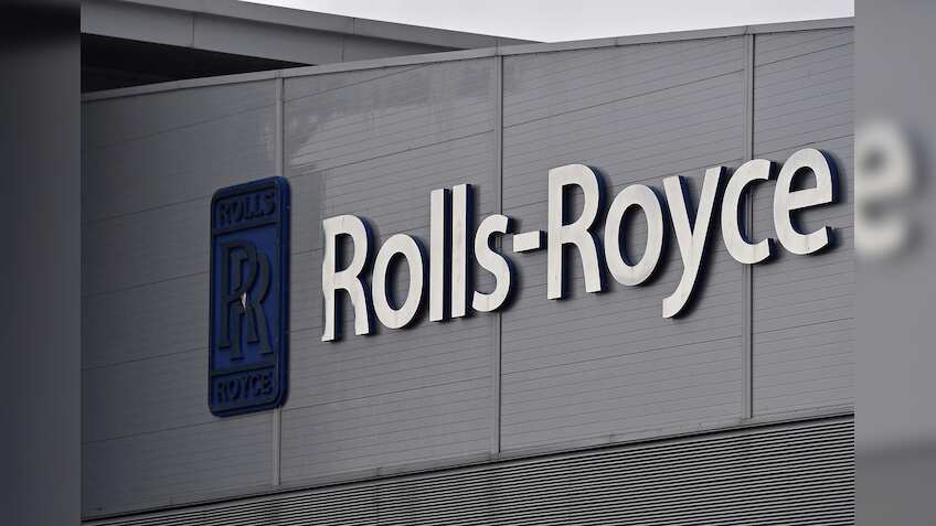 Rolls-Royce withdraws from Boeing's new mid-market engine race
