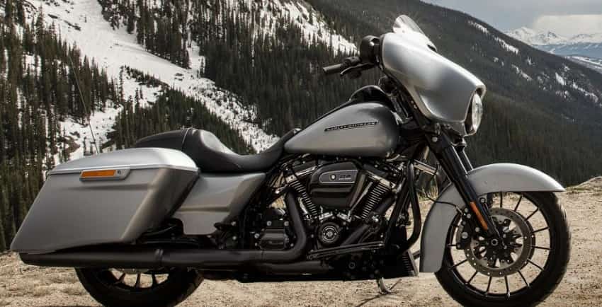 2. Harley-Davidson Street Glide Special and Forty-Eight Special: 