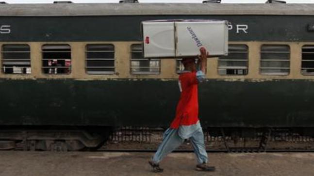 Kudos Indian Railways! Soon, stations to get pathways