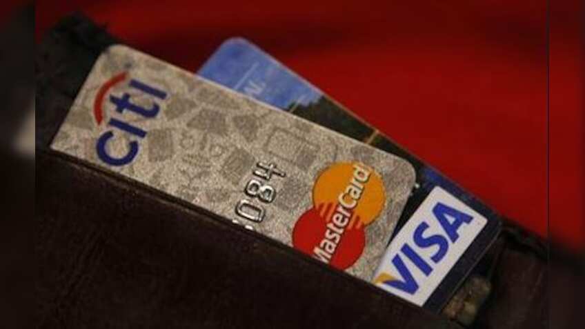 What is credit card? Many benefits for you, but there are disadvantages too