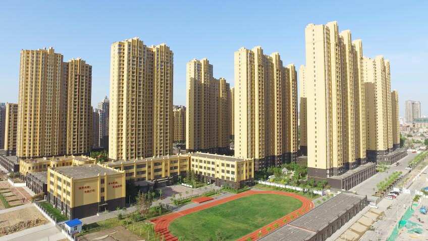  India's first REIT issue: Blackstone-Embassy JV raises nearly Rs 1,750 cr from anchor investors 