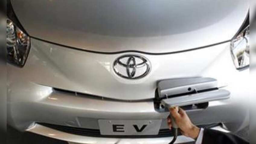 Toyota to give royalty-free access to hybrid-vehicle patents: Nikkei