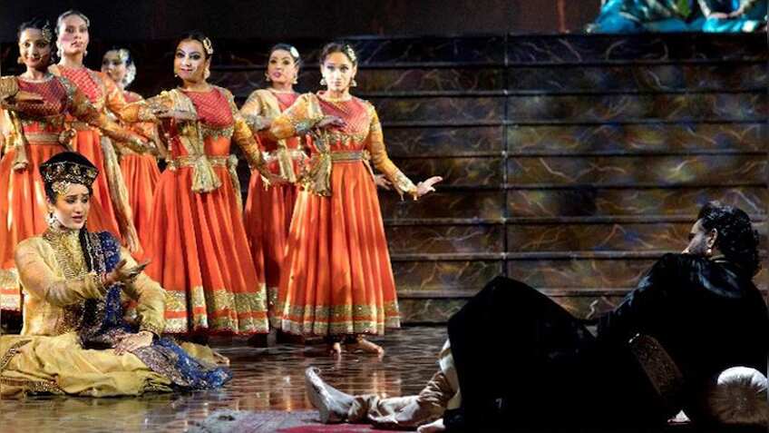 Mughal-e-Azam returns to dazzle: Anarkali-Salim's love saga gets new dose of creativity, plenty of funds