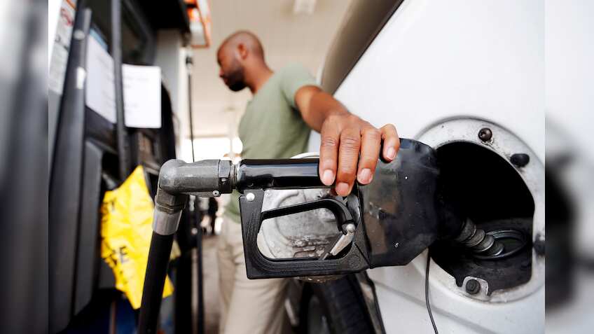 Petrol price today: These are the 5 cities where you have to pay less for fuel 
