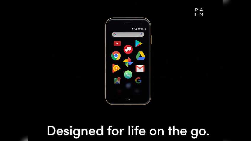  Credit-card sized smartphone? This phone can accompany you to gym sessions, morning jogs