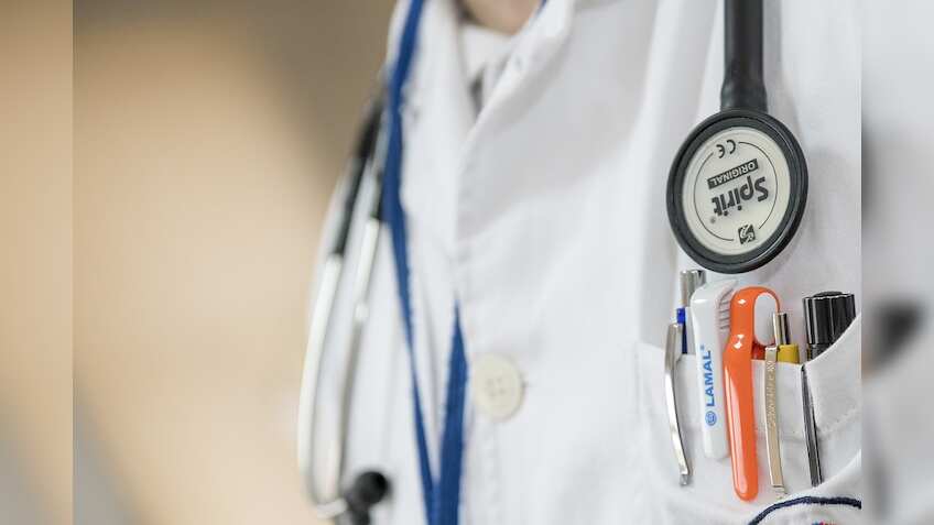 Don't have health insurance? 5 reasons that will make you rush to buy a medical plan