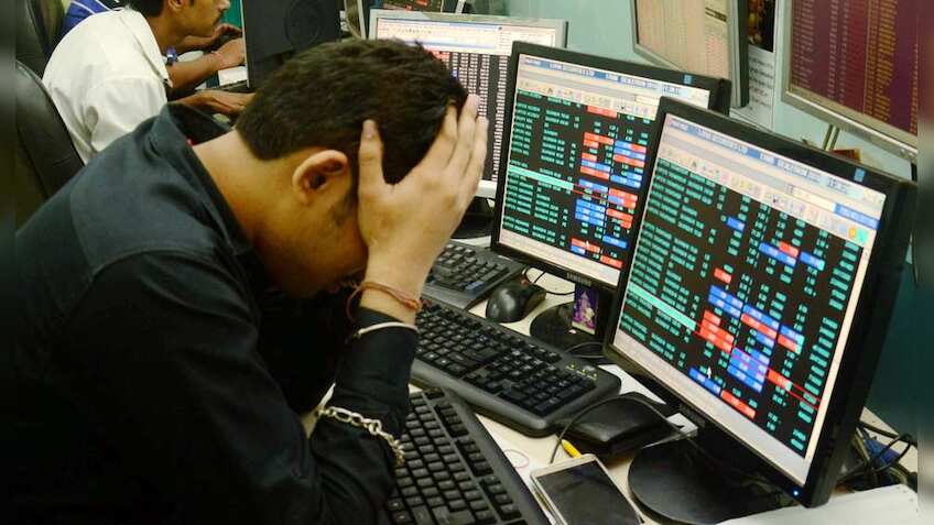Closing Bell: Sensex, Nifty tank on neutral FII; RCom, Bharti Airtel, HDFC Bank, RIL stocks bleed
