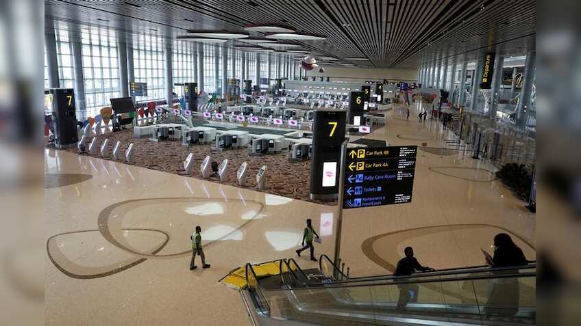 Singapore's airport goes for retail high with billion-dollar mall