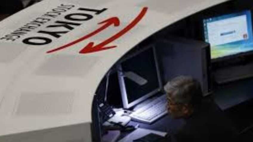 Japan's Nikkei rises on strong Wall Street