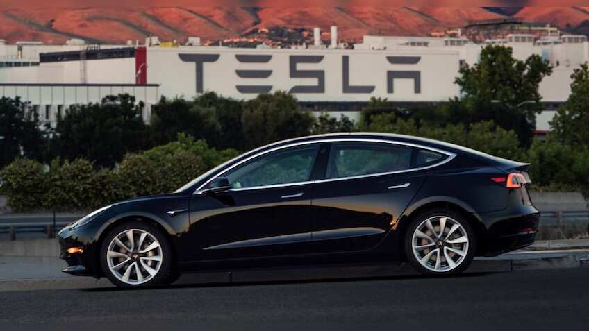 Elon Musk makes big claims about Model 3 on Twitter