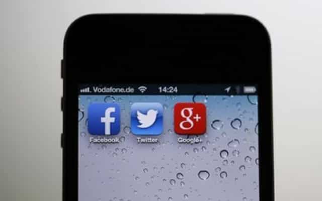 Blow to Google, Facebook as EU approves tougher copyright rules 