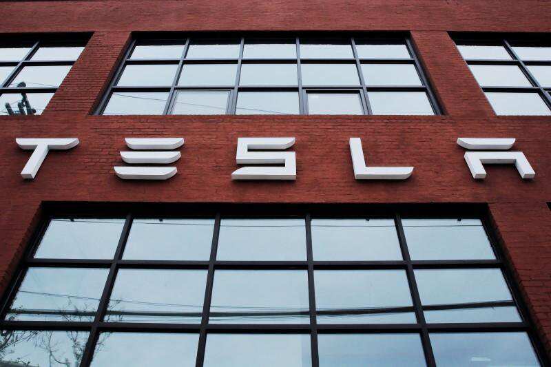 4 of 11 Tesla board members to step down by 2020