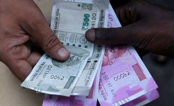 Fixed Deposit Interest Rates: Latest FD details and what you will get from top banks - Comparison