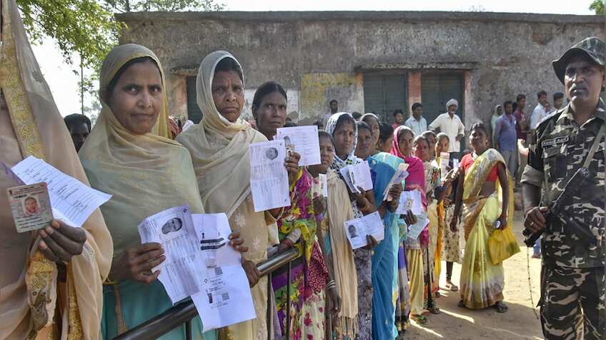 Lok Sabha elections 2019: EC official says private sector employees should get paid leave on polling day