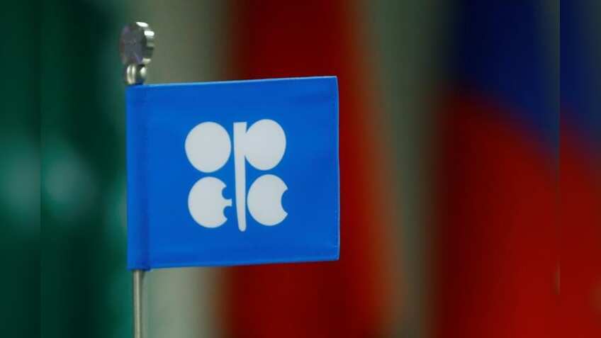 Oil climbs, shaking off Donald Trump calls for OPEC to offset Iran sanctions