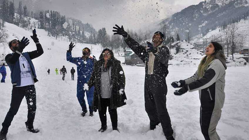 Indians prefer budget travel, not willing to spend more than Rs 25,000 on holidays: Survey