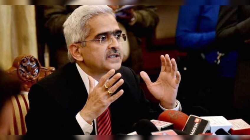 RBI plans more FX swaps, steps to inject cash-officials