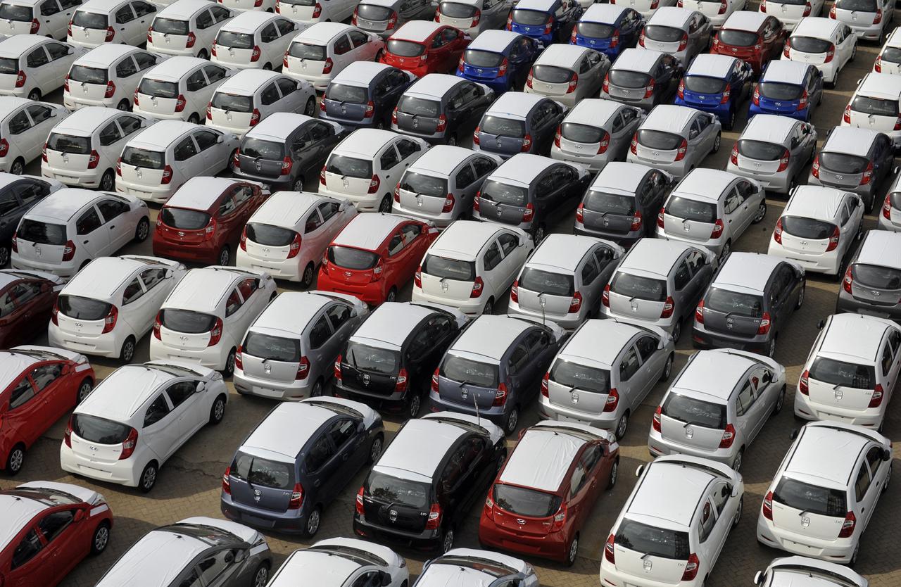 Passenger vehicle retail sales dip 2 pct in