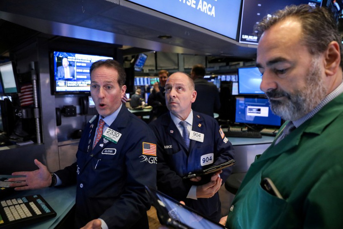 US stock markets: S&P 500 erases losses after Mnuchin comments on US-China trade