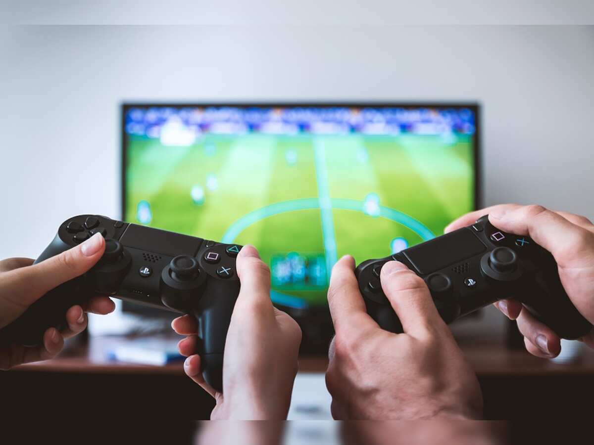 Smartphones, telecom tariff war fuel online gaming business