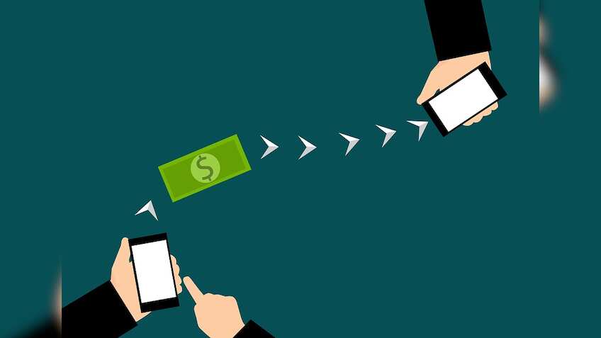 SBI vs HDFC Bank vs ICICI Bank vs BoB vs Axis Bank: Comparison of what bank charges for NEFT transactions 