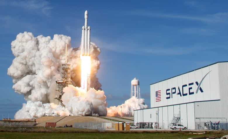 SpaceX again postpones launch of 60 Starlink satellites