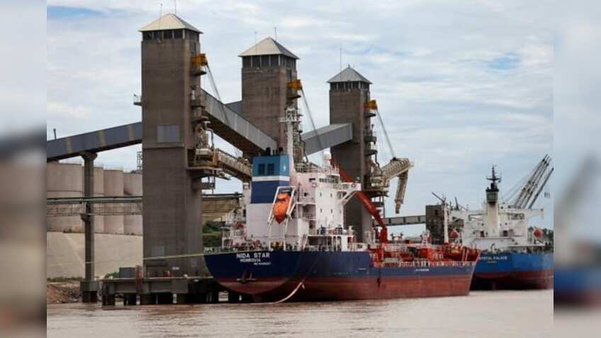 Major ports cargo traffic rises 6 pc to 60 MT in April