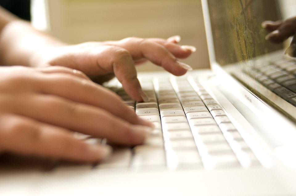 India PC market declines 8.3 pc to 2.15 mn units in Jan-Mar quarter