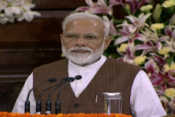 It's official! Road clear for Modiraj 2; Narendra Modi elected leader of 353 NDA MPs