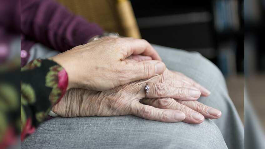 Senior citizen? Get cheque book, do cash transactions, open bank account sitting at home - SBI, to IOB, check details