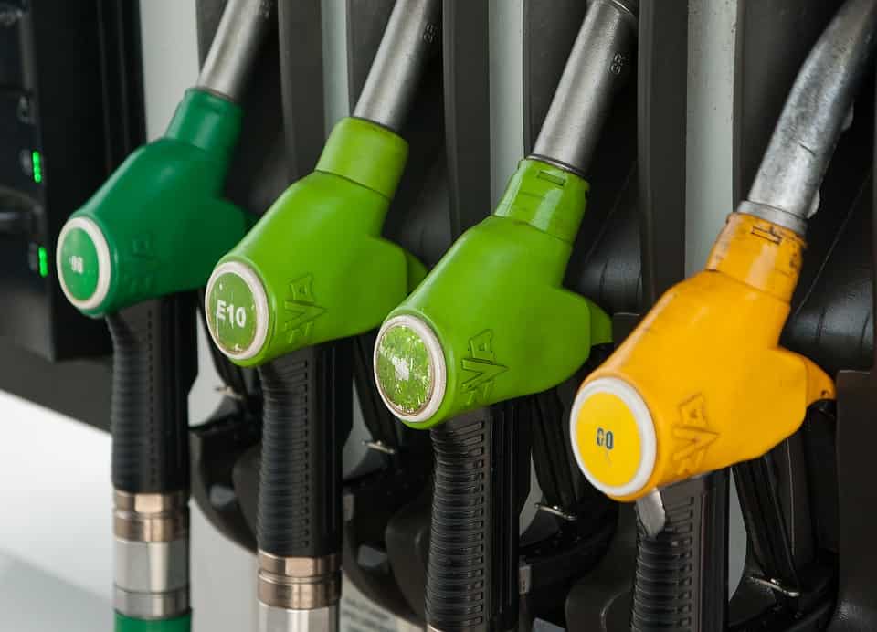 your-petrol-diesel-expenses-can-help-you-save-tax-in-just-few-clicks